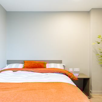 Platinum Studio Floors 7-10 - Image 2